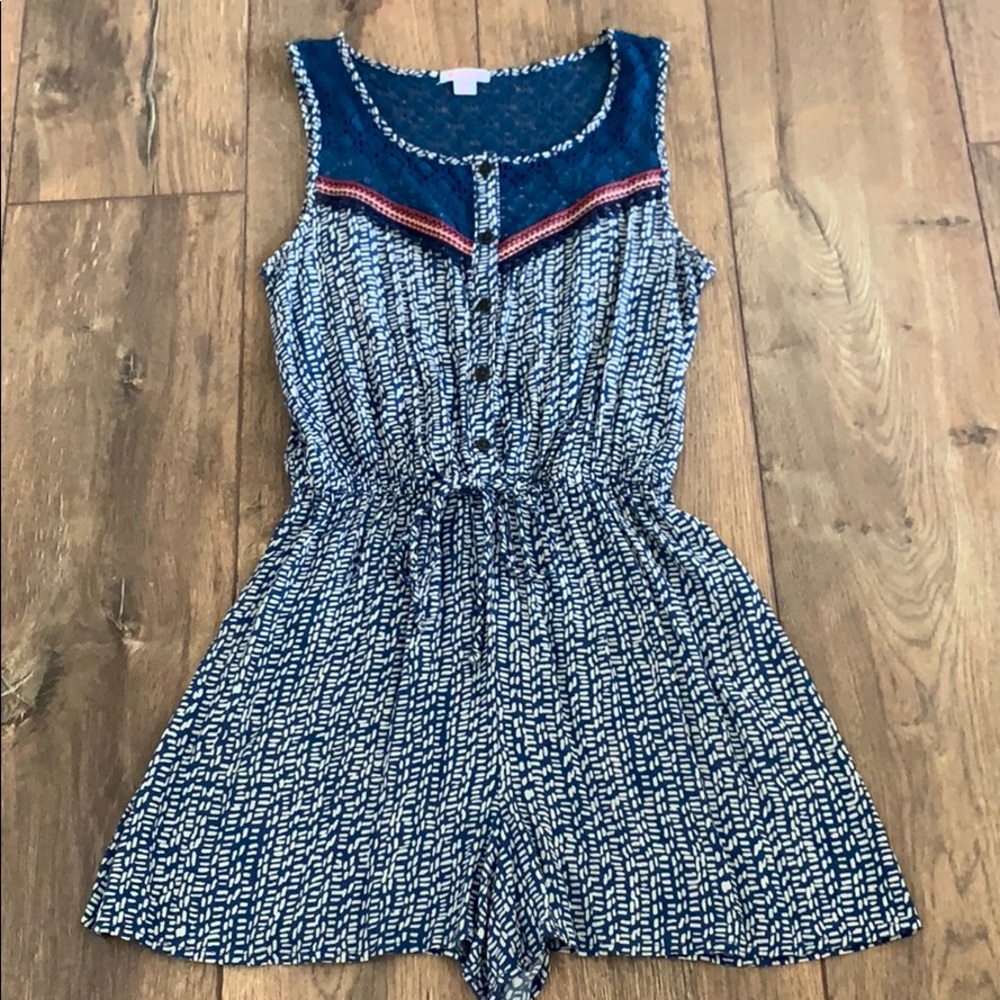 Xs Xhilaration blue & white tribal crochet romper